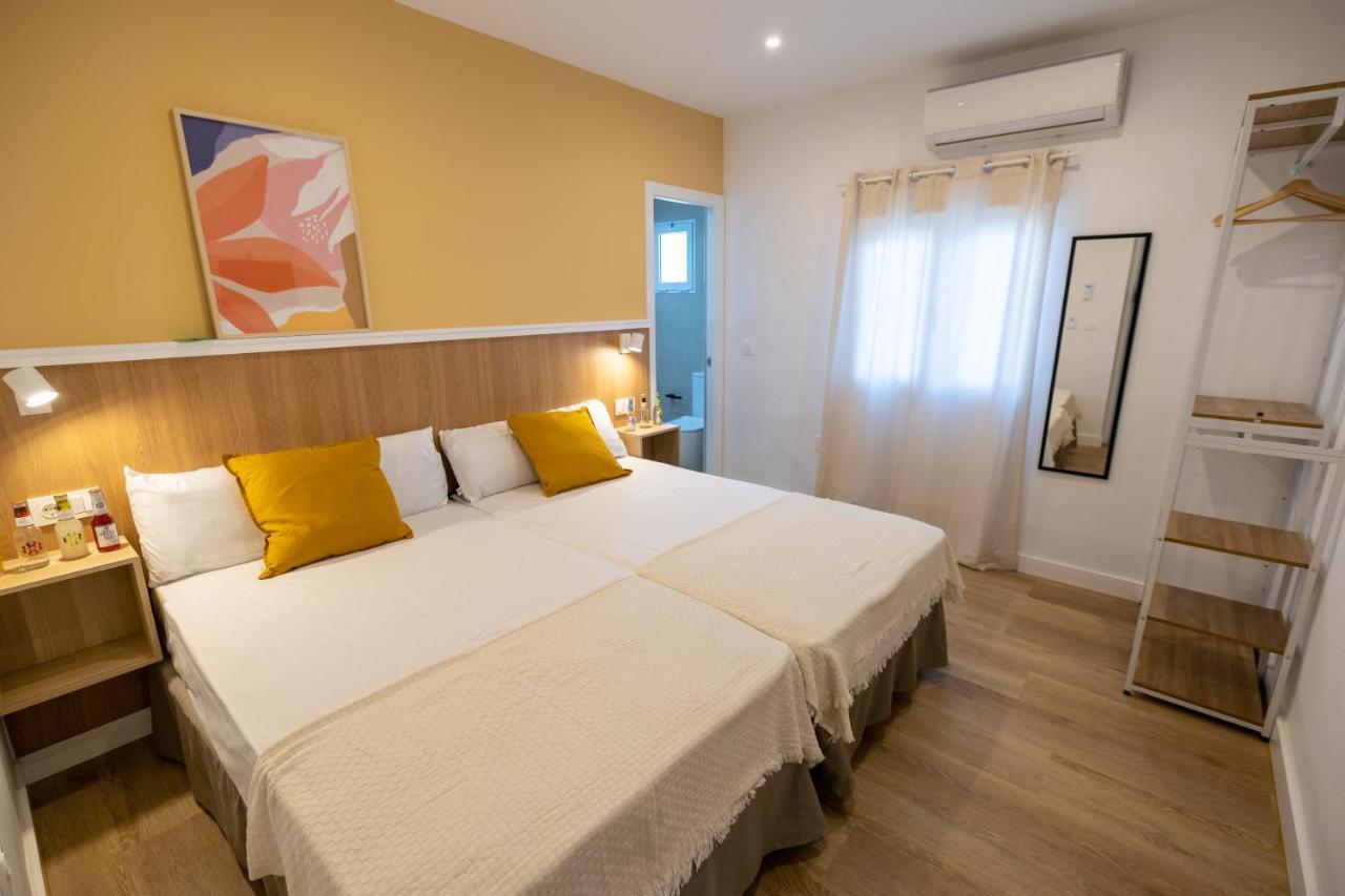 Hostal Royal Bliss Punta Umbria Ngoại thất bức ảnh